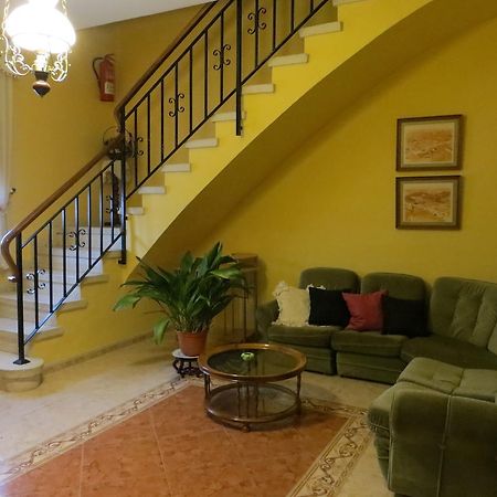 Hostal Restaurante Reina El Tejar Екстер'єр фото