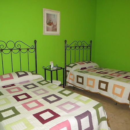 Hostal Restaurante Reina El Tejar Екстер'єр фото